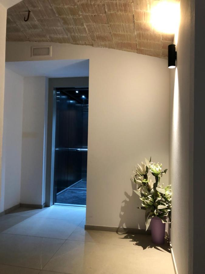 Pensio Torrent Hotell L' Escala Exteriör bild