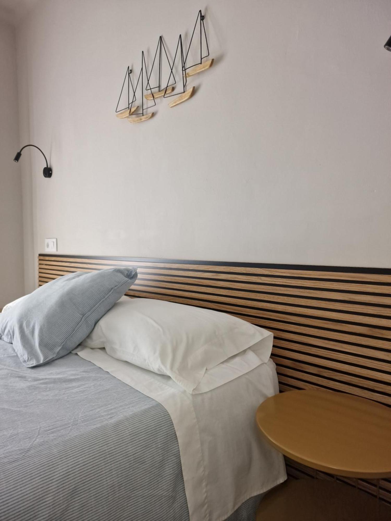 Pensio Torrent Hotell L' Escala Exteriör bild