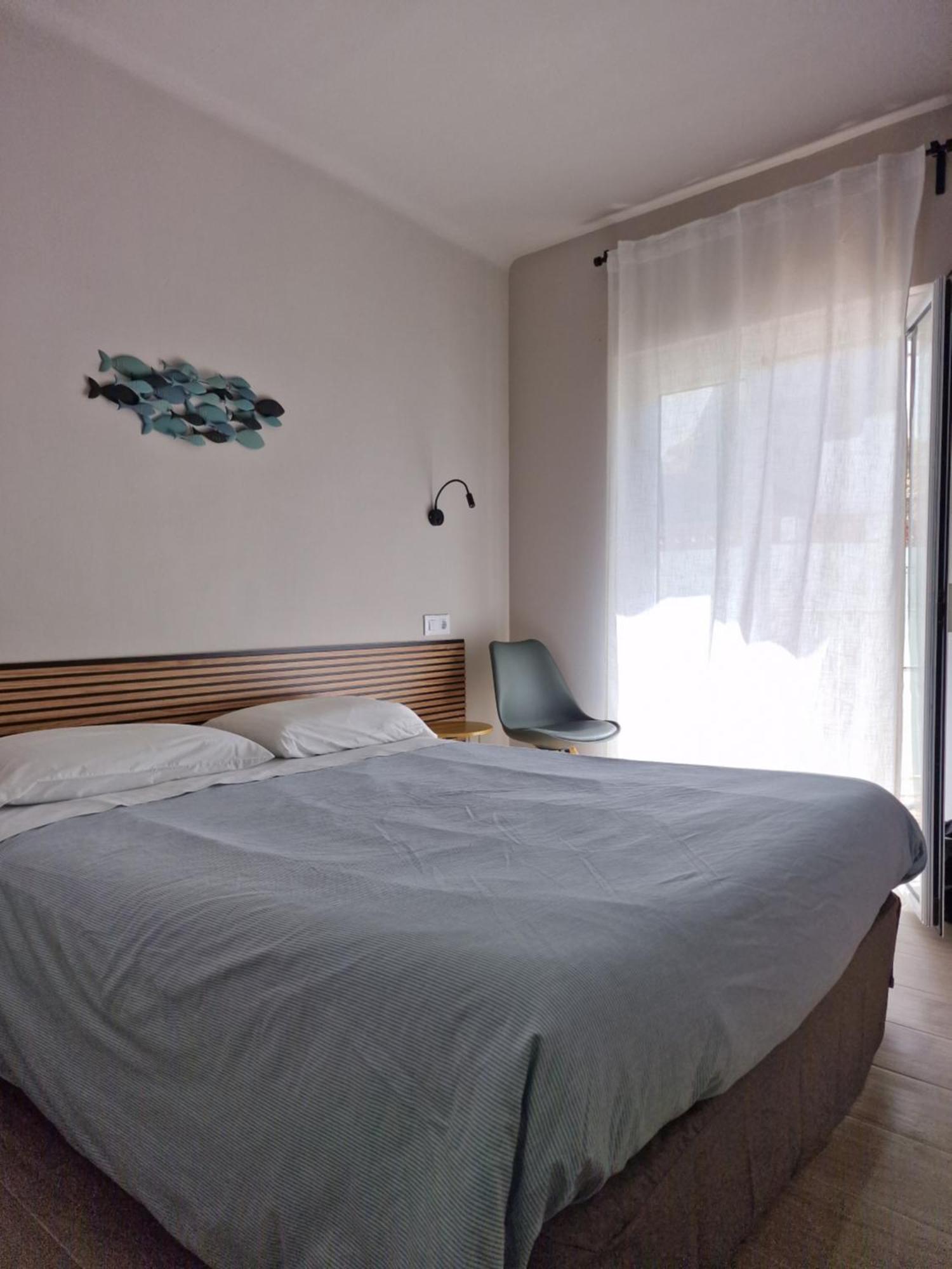 Pensio Torrent Hotell L' Escala Exteriör bild